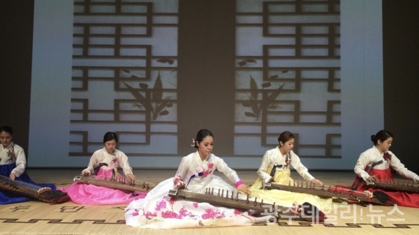 전통문화예술단 소리아 공연