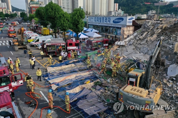 광주 학동 4구역 재개발 사업지의 철거건물 붕괴참사 [연합뉴스 자료사진]